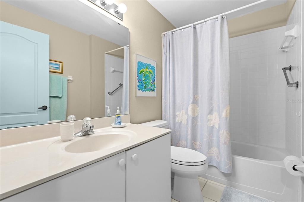 For Sale: $319,000 (2 beds, 2 baths, 1333 Square Feet)