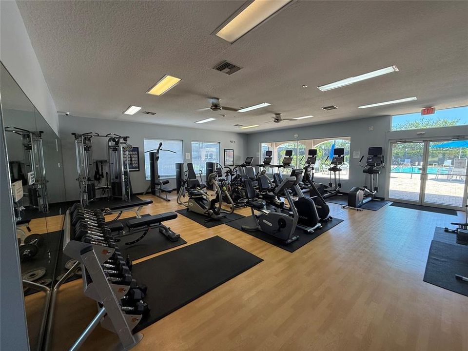 For Sale: $319,000 (2 beds, 2 baths, 1333 Square Feet)