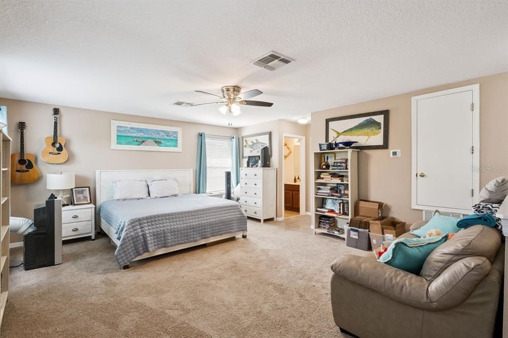 For Sale: $639,000 (4 beds, 3 baths, 2818 Square Feet)