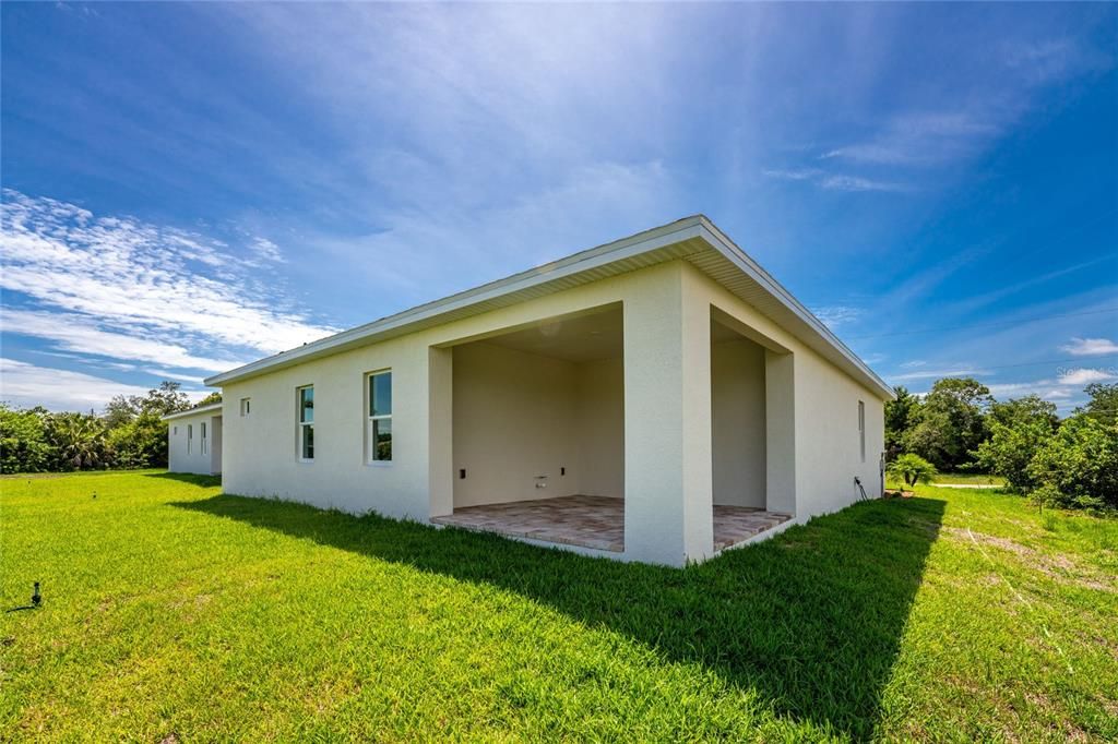For Sale: $398,000 (3 beds, 2 baths, 1905 Square Feet)