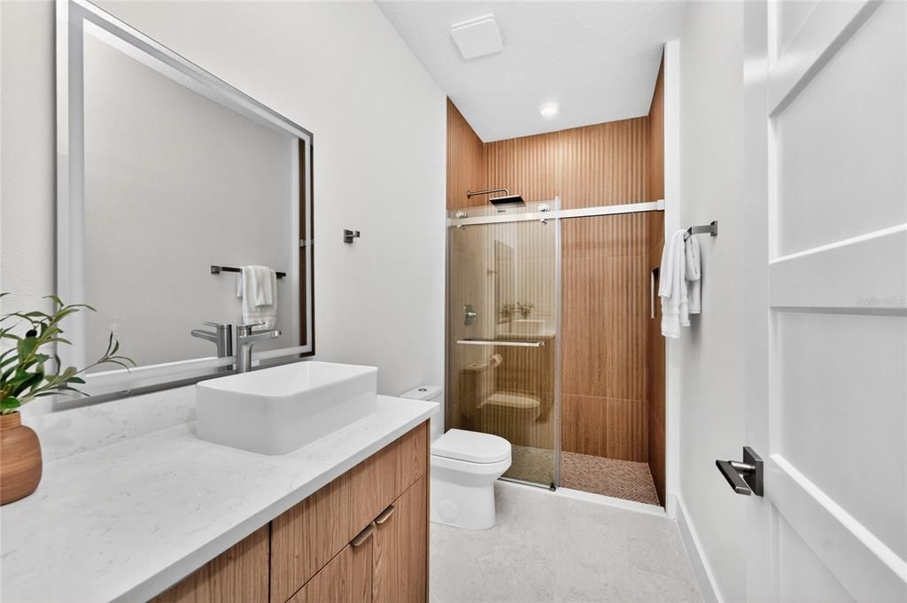 For Sale: $398,000 (3 beds, 2 baths, 1905 Square Feet)