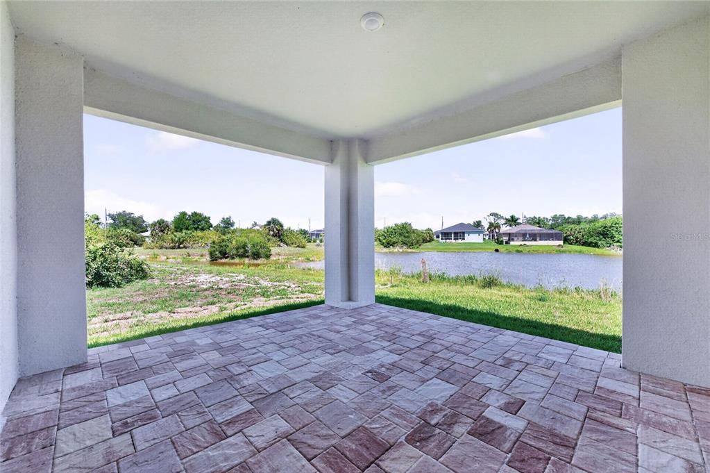 For Sale: $398,000 (3 beds, 2 baths, 1905 Square Feet)