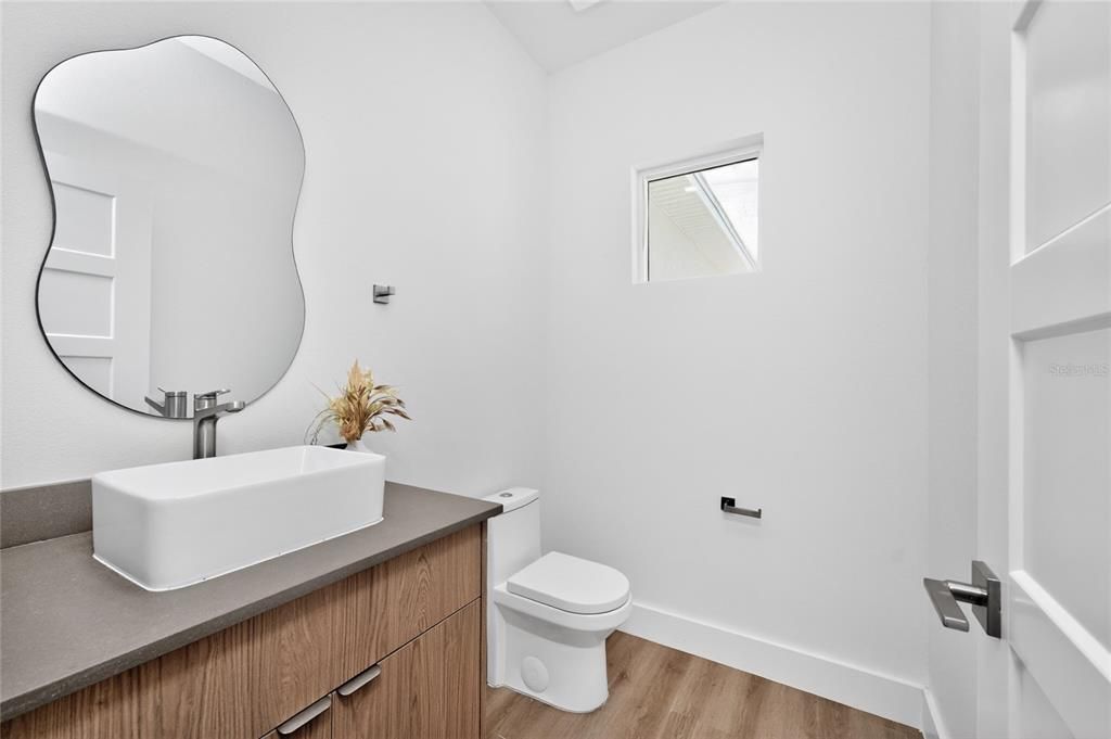 For Sale: $398,000 (3 beds, 2 baths, 1905 Square Feet)