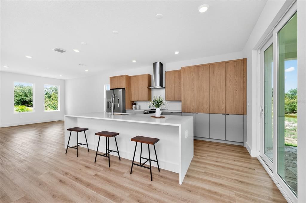 For Sale: $398,000 (3 beds, 2 baths, 1905 Square Feet)