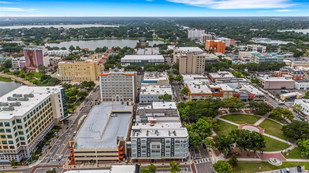 For Sale: $309,900 (1 beds, 1 baths, 860 Square Feet)