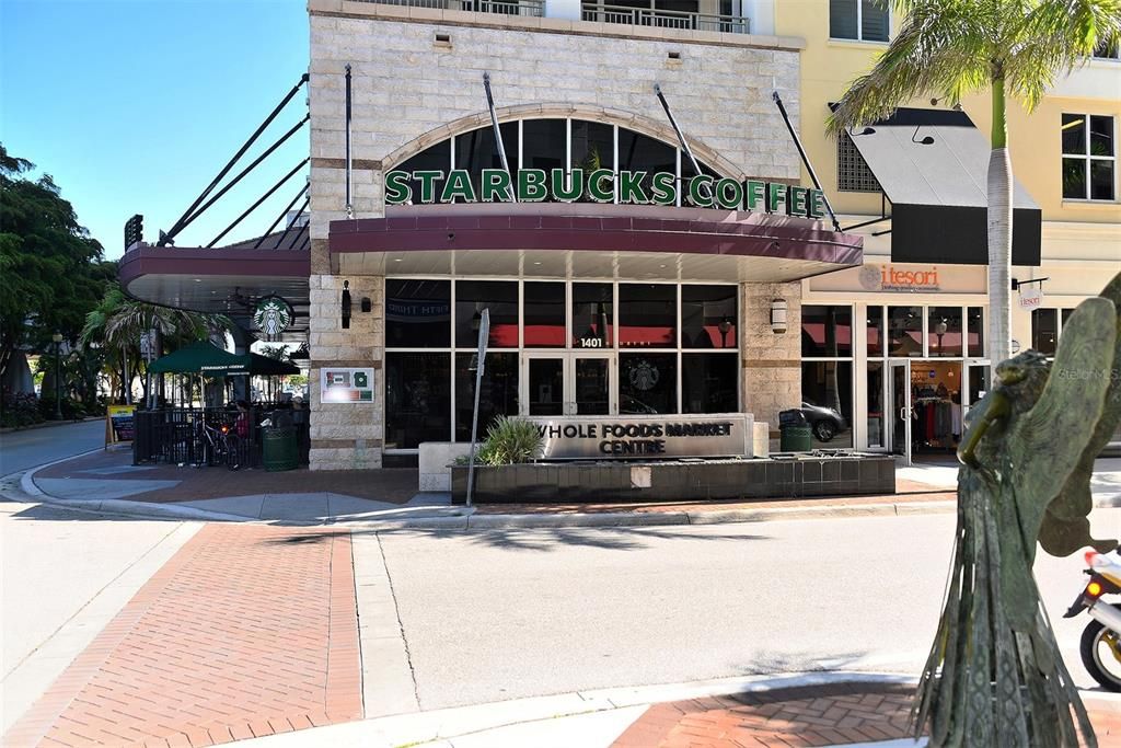 For Rent: $5,250 (2 beds, 2 baths, 1165 Square Feet)