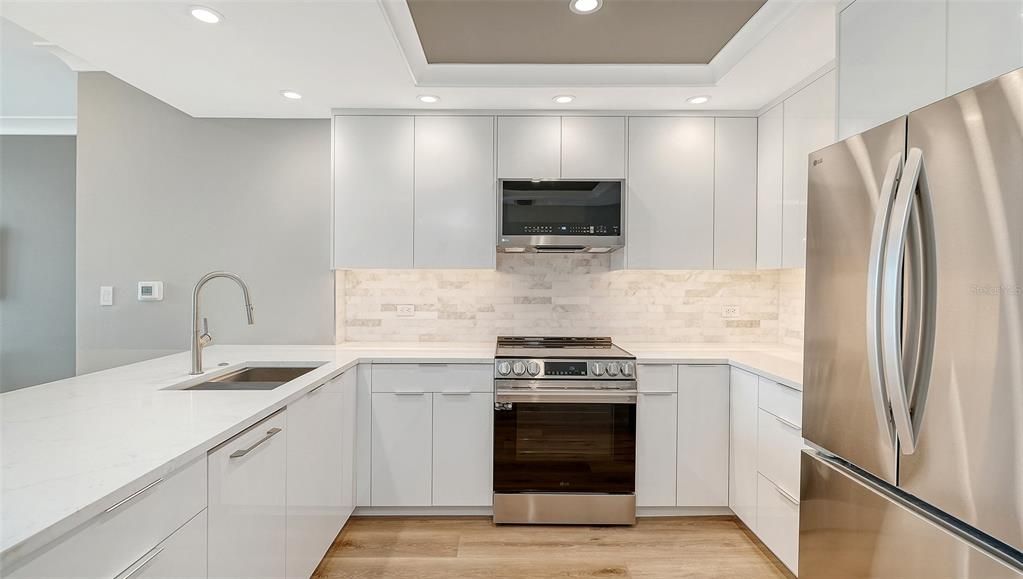 For Rent: $5,250 (2 beds, 2 baths, 1165 Square Feet)