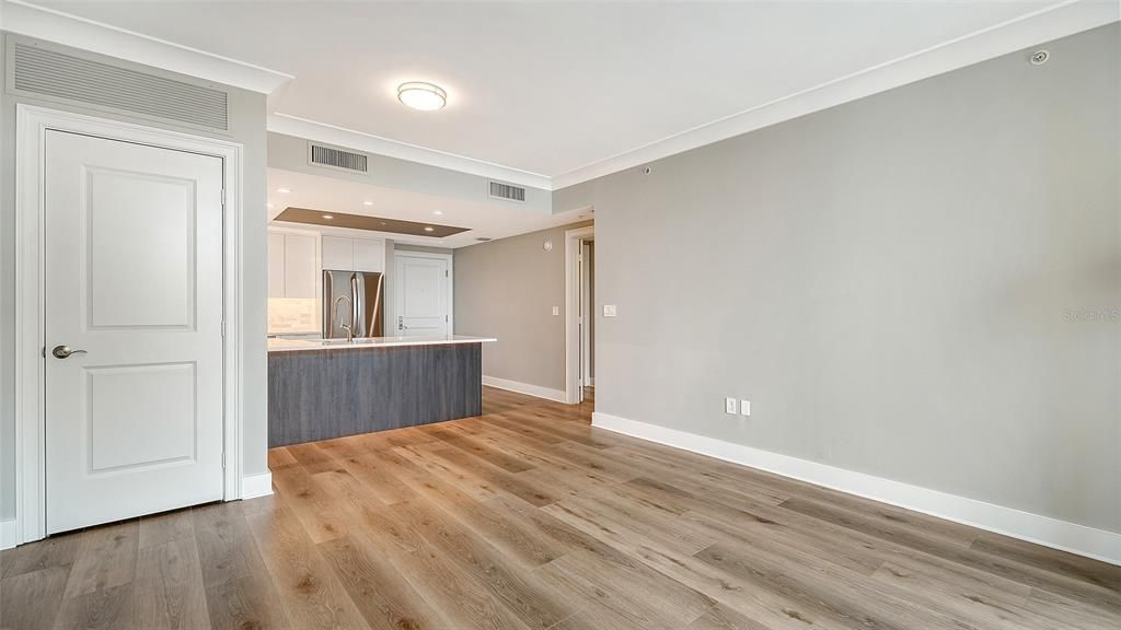 For Rent: $5,250 (2 beds, 2 baths, 1165 Square Feet)