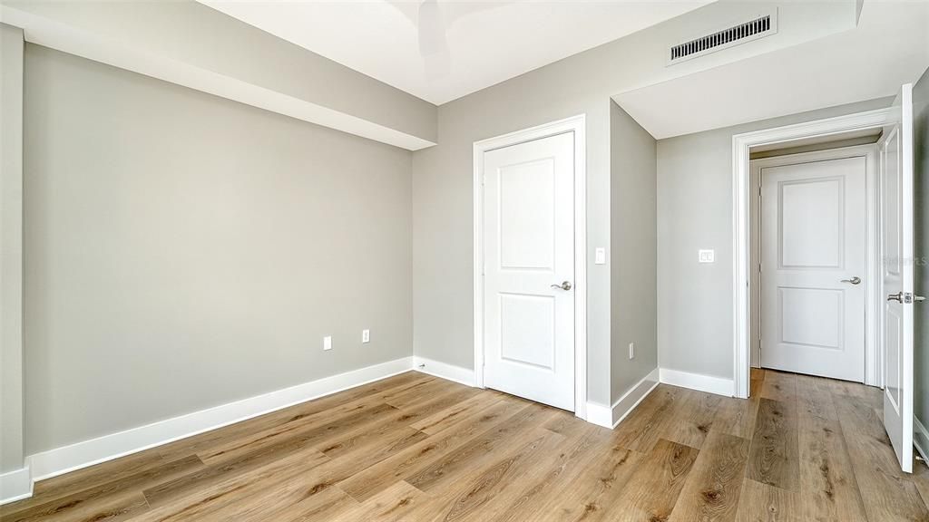 For Rent: $5,250 (2 beds, 2 baths, 1165 Square Feet)