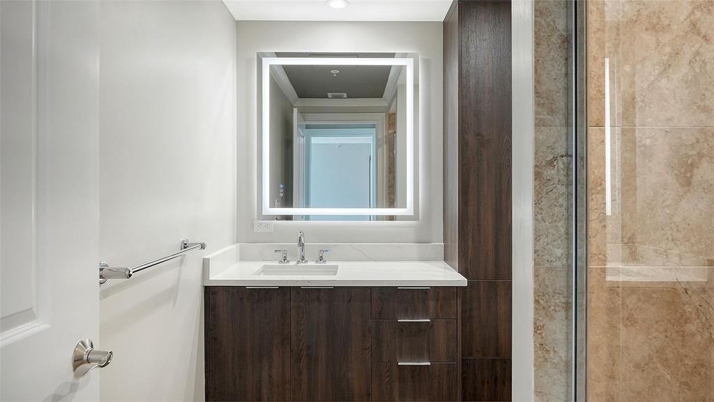 For Rent: $5,250 (2 beds, 2 baths, 1165 Square Feet)