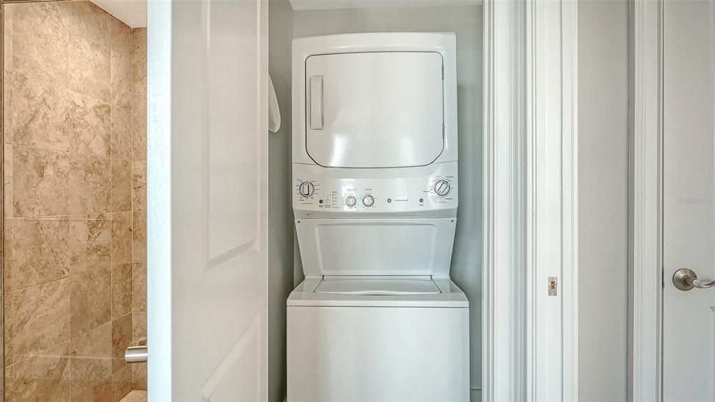 For Rent: $5,250 (2 beds, 2 baths, 1165 Square Feet)