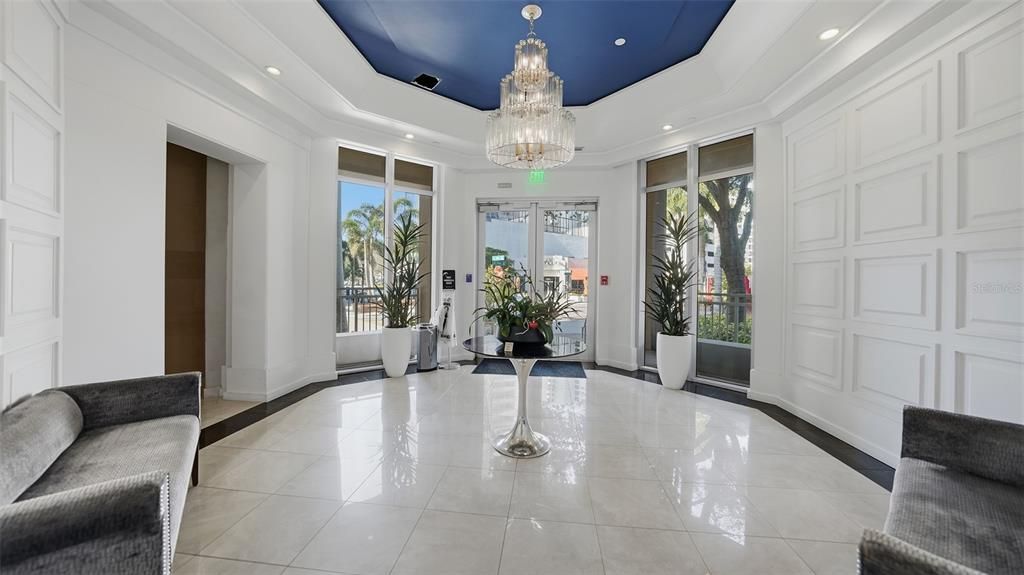 For Rent: $5,250 (2 beds, 2 baths, 1165 Square Feet)