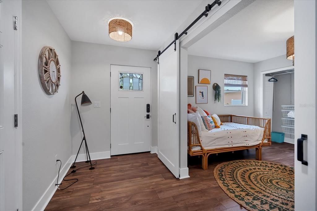 For Sale: $595,000 (3 beds, 2 baths, 1140 Square Feet)
