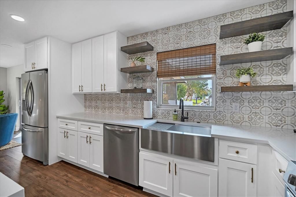 For Sale: $595,000 (3 beds, 2 baths, 1140 Square Feet)