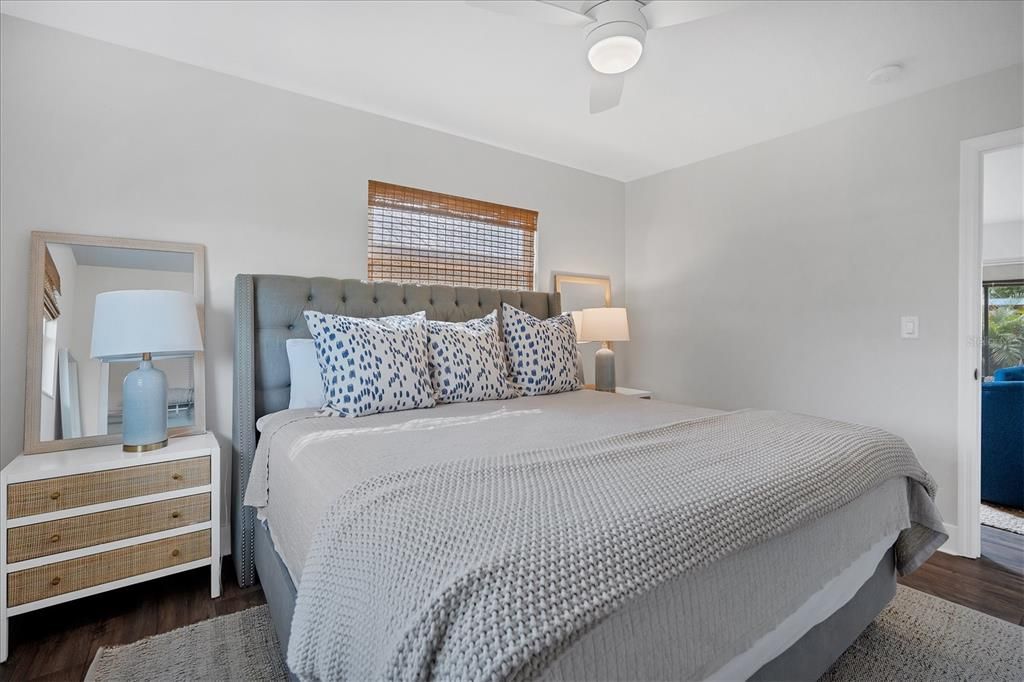 For Sale: $595,000 (3 beds, 2 baths, 1140 Square Feet)