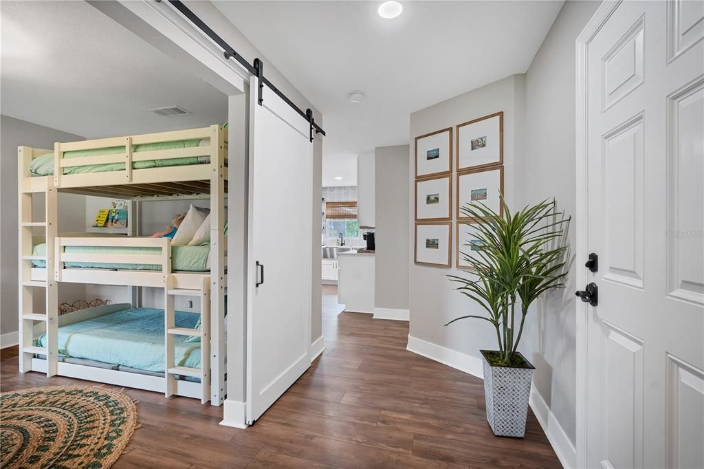 For Sale: $595,000 (3 beds, 2 baths, 1140 Square Feet)