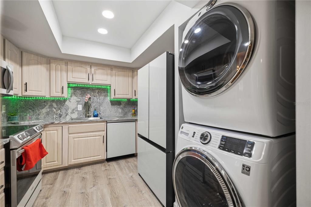 En Venta: $175,000 (2 camas, 2 baños, 1068 Pies cuadrados)