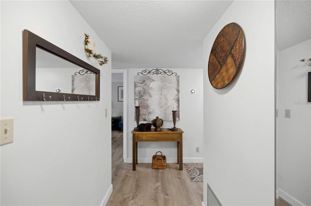 En Venta: $175,000 (2 camas, 2 baños, 1068 Pies cuadrados)