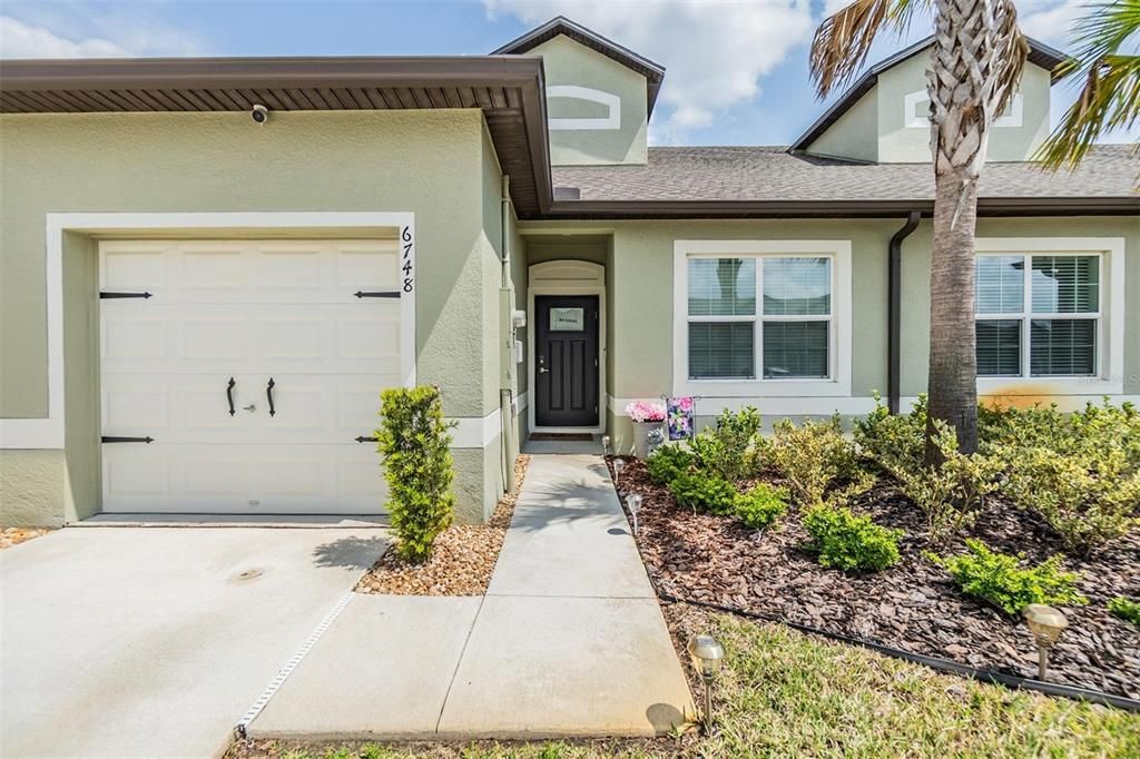 For Sale: $235,000 (2 beds, 2 baths, 1413 Square Feet)