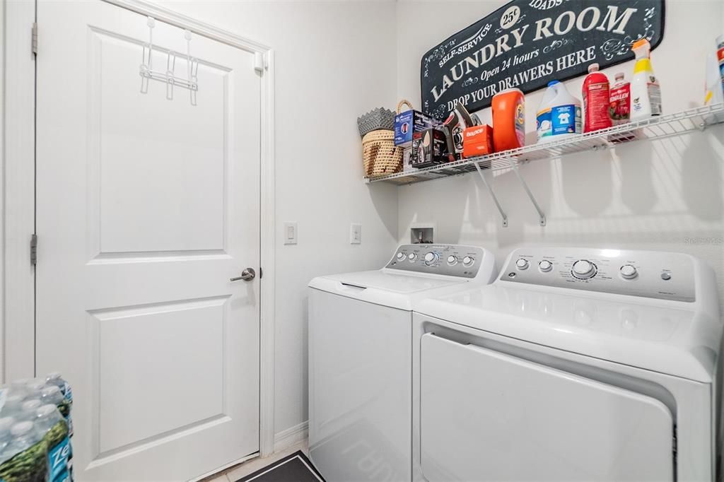 For Sale: $235,000 (2 beds, 2 baths, 1413 Square Feet)