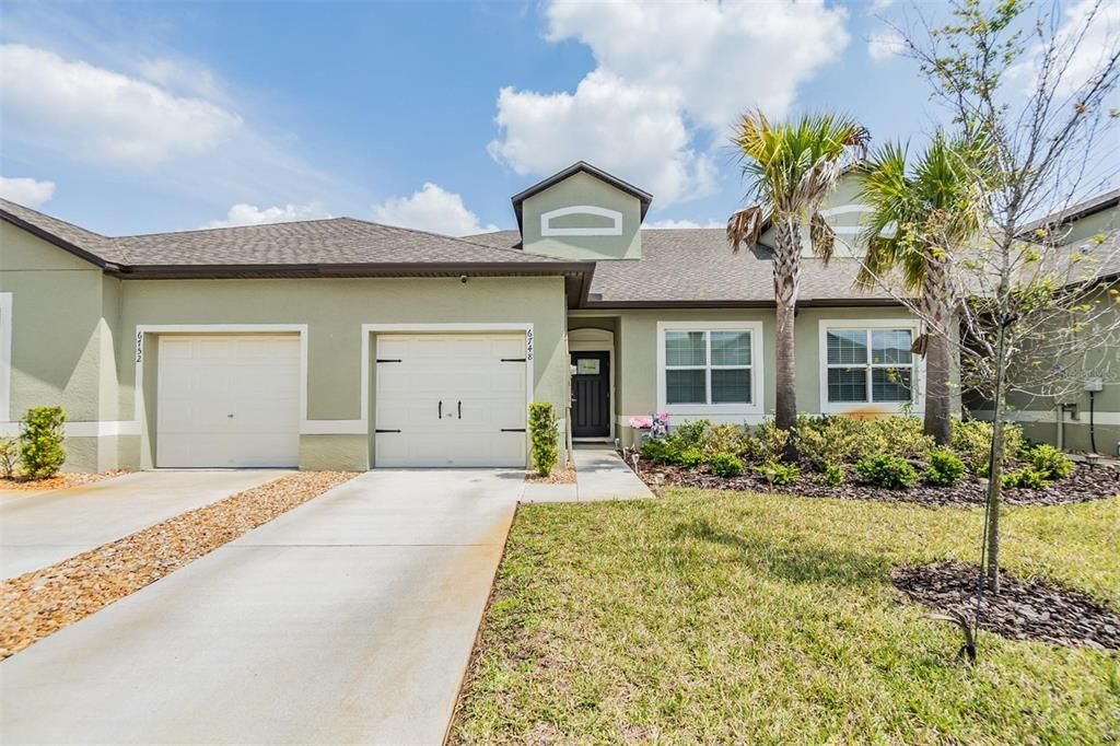 For Sale: $235,000 (2 beds, 2 baths, 1413 Square Feet)