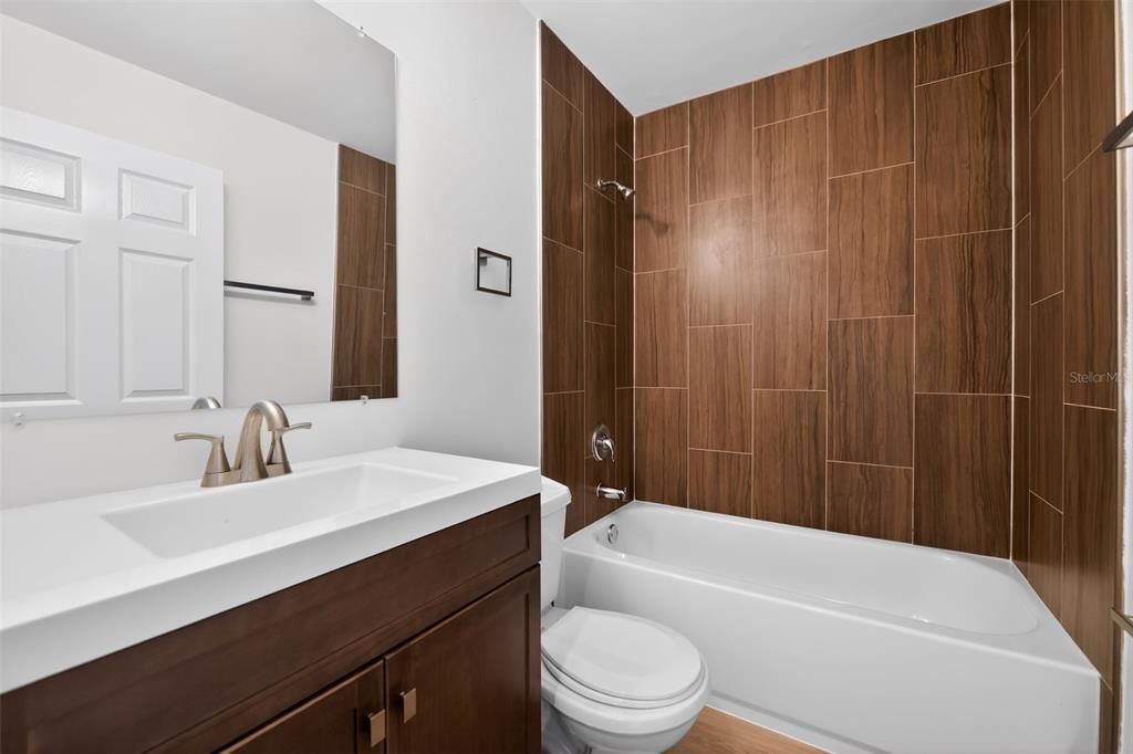 Active With Contract: $389,900 (3 beds, 2 baths, 1855 Square Feet)