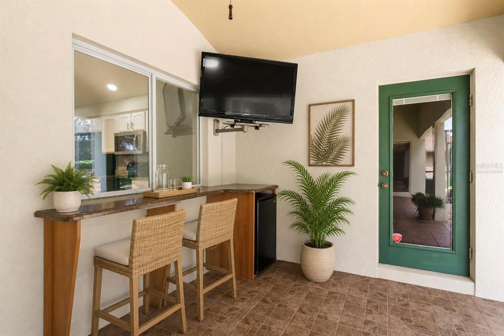 En Venta: $475,000 (3 camas, 2 baños, 1985 Pies cuadrados)