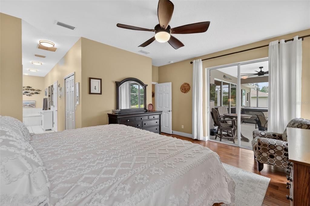 For Sale: $515,000 (3 beds, 2 baths, 1864 Square Feet)