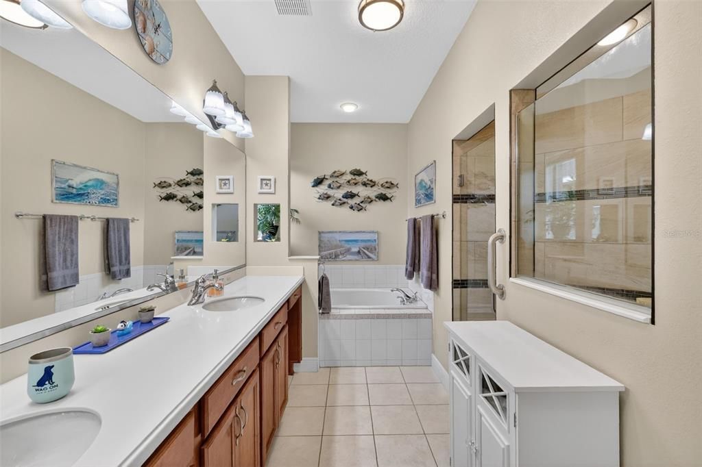 For Sale: $515,000 (3 beds, 2 baths, 1864 Square Feet)