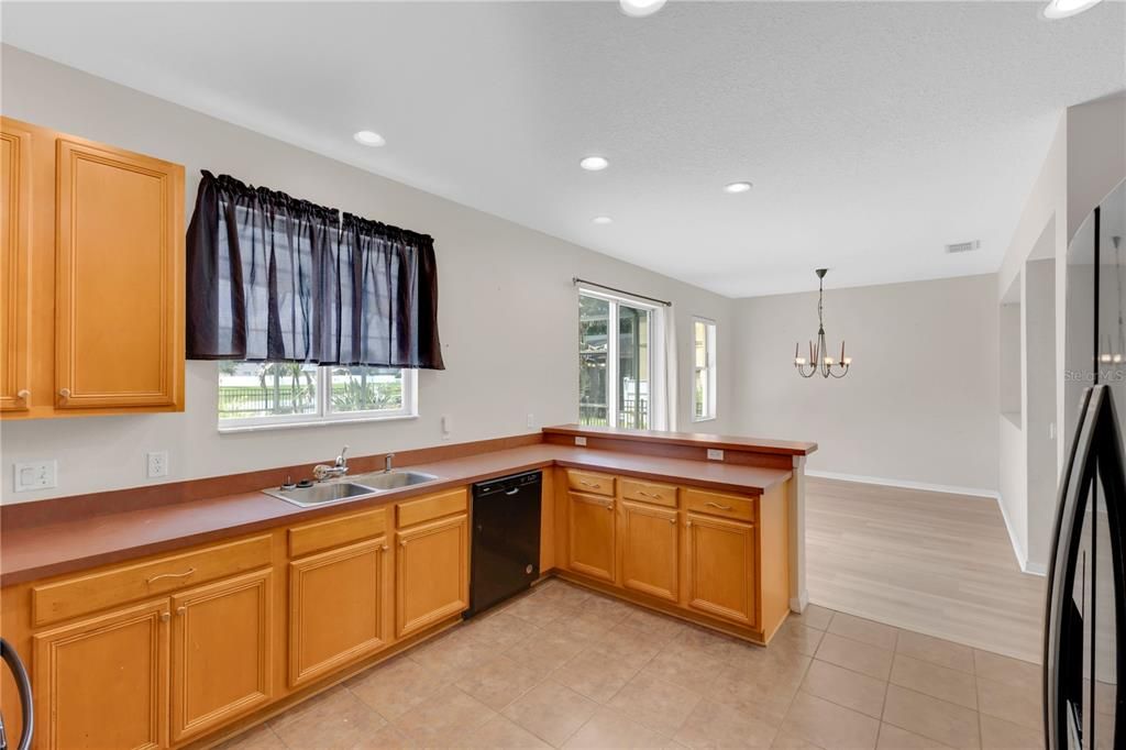 For Sale: $415,000 (3 beds, 2 baths, 2251 Square Feet)