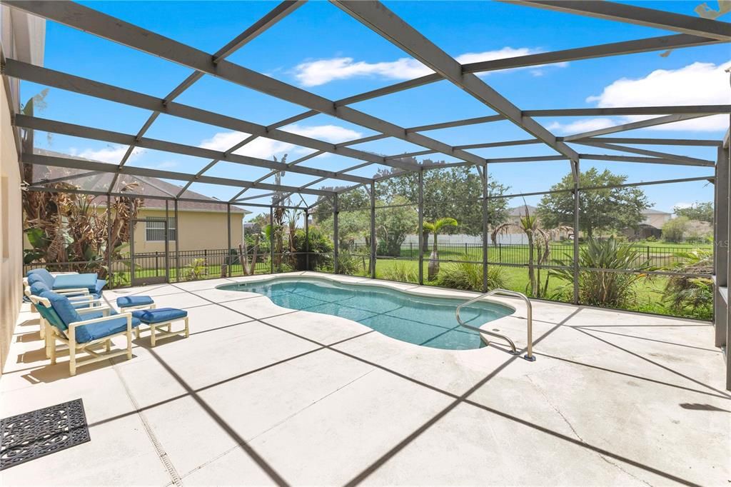 For Sale: $415,000 (3 beds, 2 baths, 2251 Square Feet)
