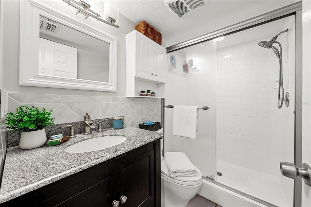 For Sale: $399,999 (3 beds, 3 baths, 1757 Square Feet)