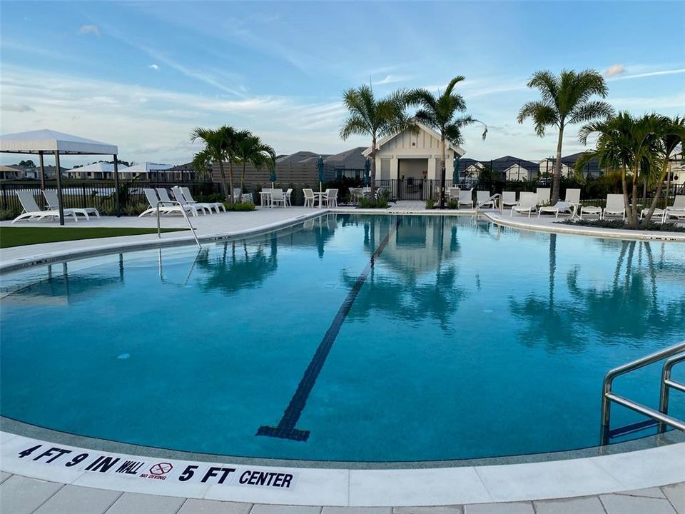 For Rent: $2,950 (3 beds, 2 baths, 1795 Square Feet)