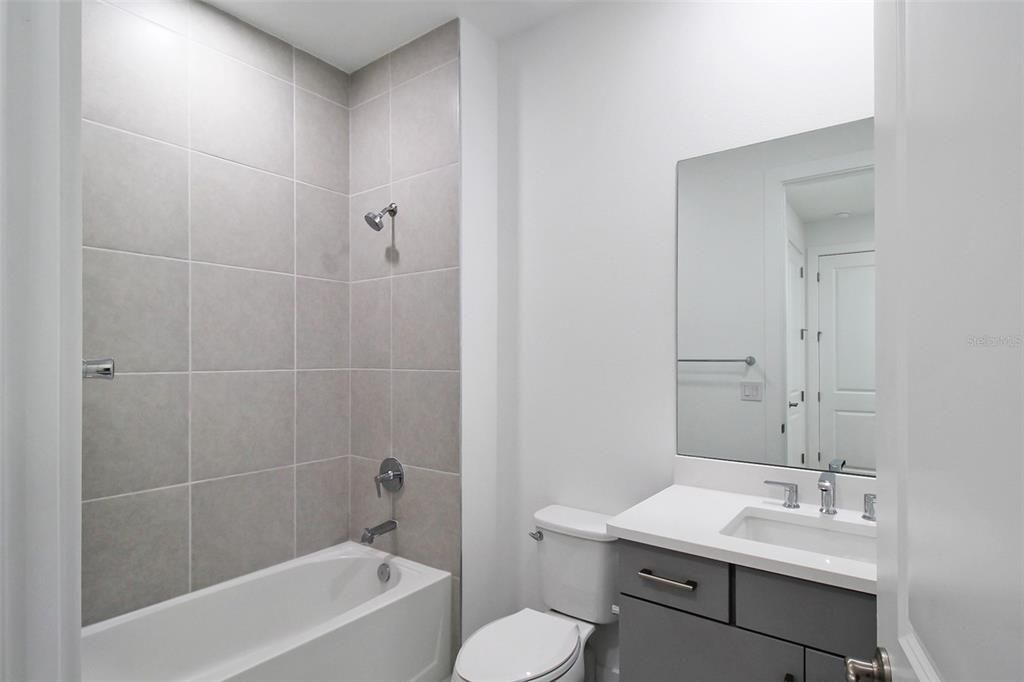 For Rent: $2,950 (3 beds, 2 baths, 1795 Square Feet)