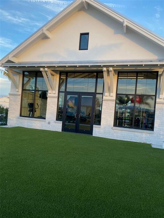 For Rent: $2,950 (3 beds, 2 baths, 1795 Square Feet)