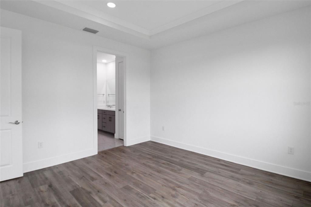 For Rent: $2,950 (3 beds, 2 baths, 1795 Square Feet)