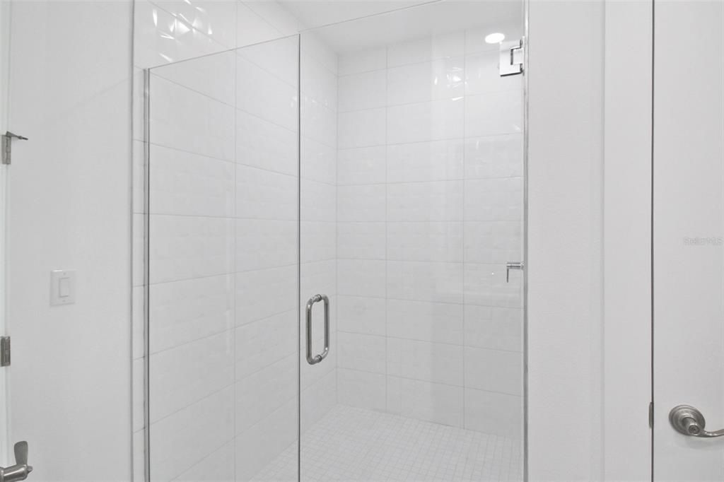 For Rent: $2,950 (3 beds, 2 baths, 1795 Square Feet)