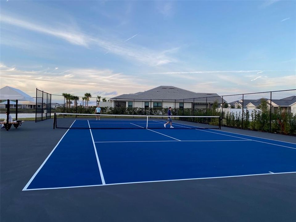 For Rent: $2,950 (3 beds, 2 baths, 1795 Square Feet)
