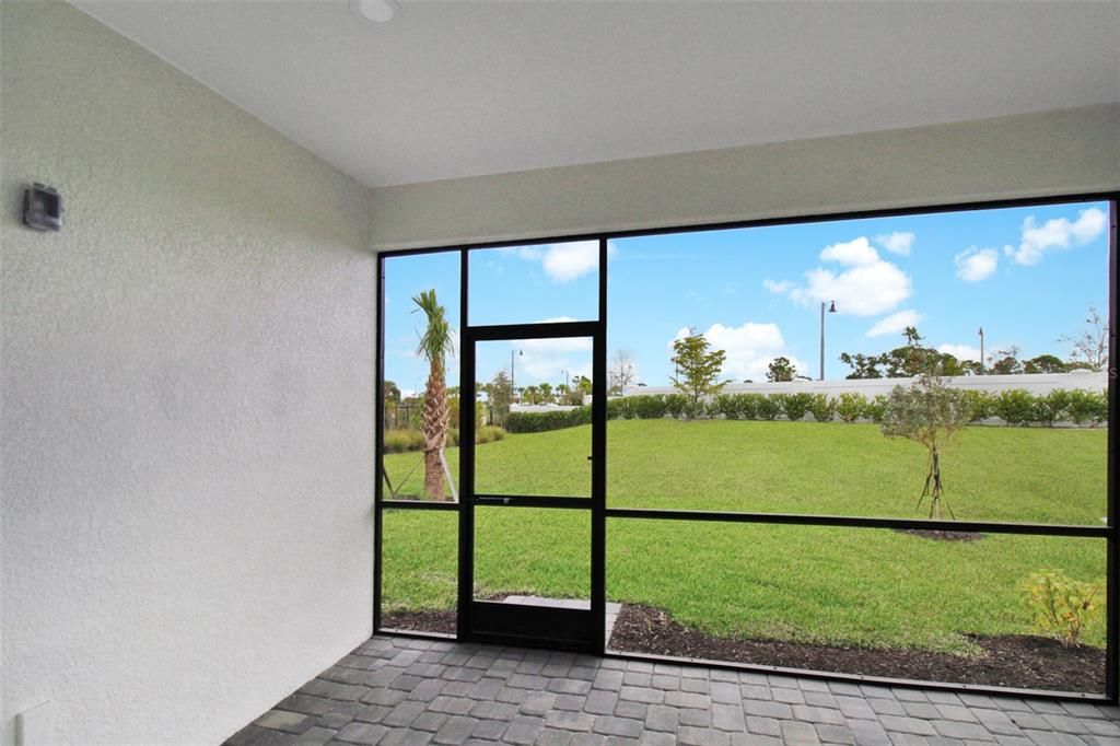 For Rent: $2,950 (3 beds, 2 baths, 1795 Square Feet)