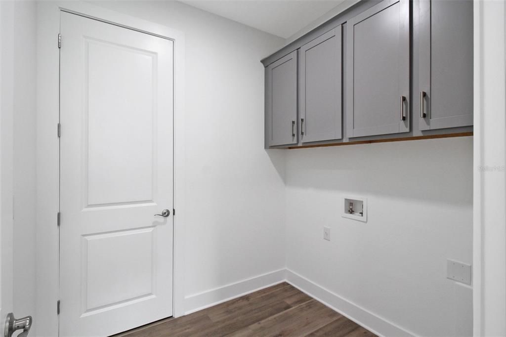 For Rent: $2,950 (3 beds, 2 baths, 1795 Square Feet)