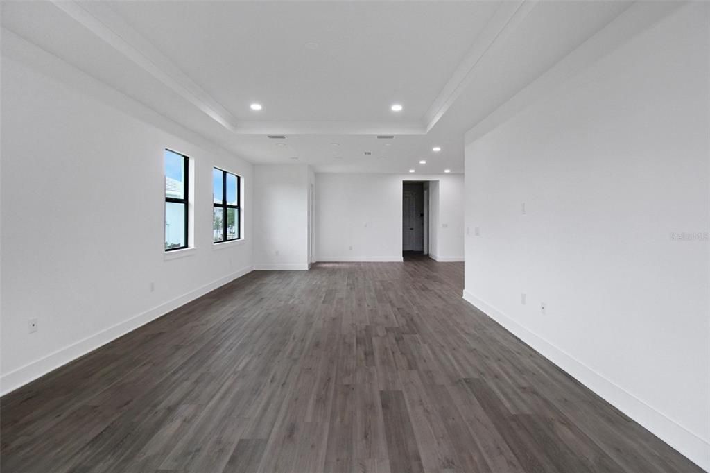 For Rent: $2,950 (3 beds, 2 baths, 1795 Square Feet)