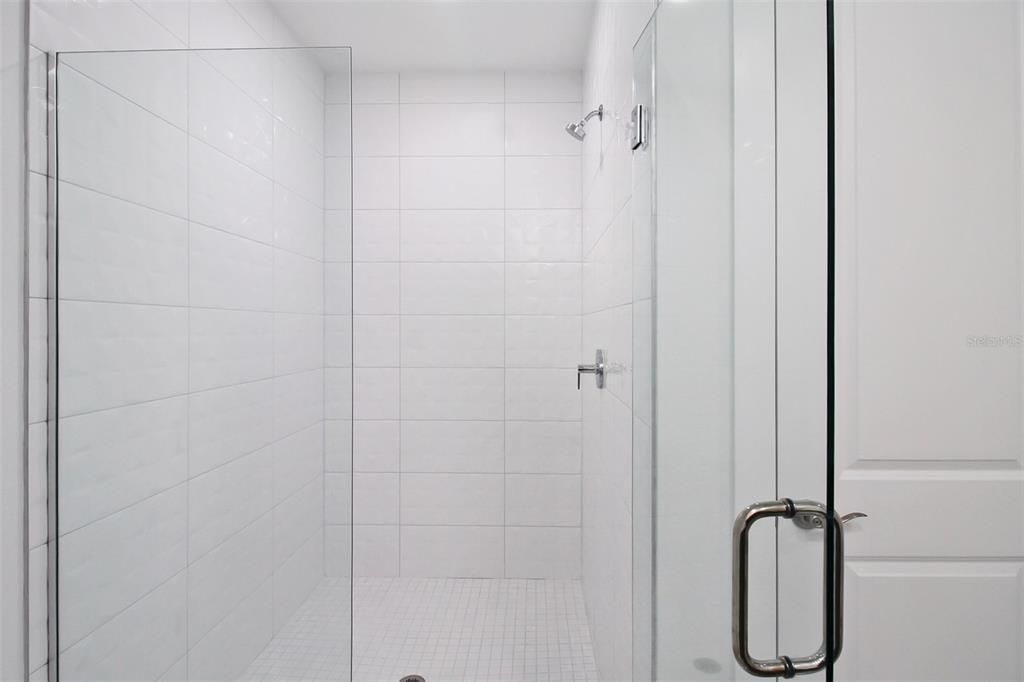 For Rent: $2,950 (3 beds, 2 baths, 1795 Square Feet)