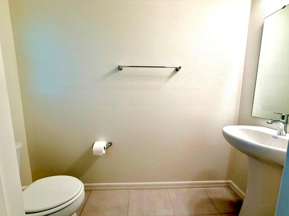 В аренду: $2,400 (3 спален, 2 ванн, 1685 Квадратных фут)