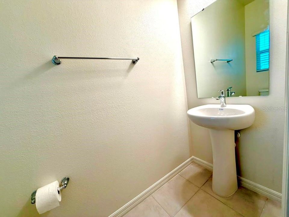 В аренду: $2,400 (3 спален, 2 ванн, 1685 Квадратных фут)
