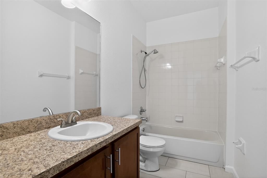 For Sale: $249,900 (3 beds, 2 baths, 1065 Square Feet)