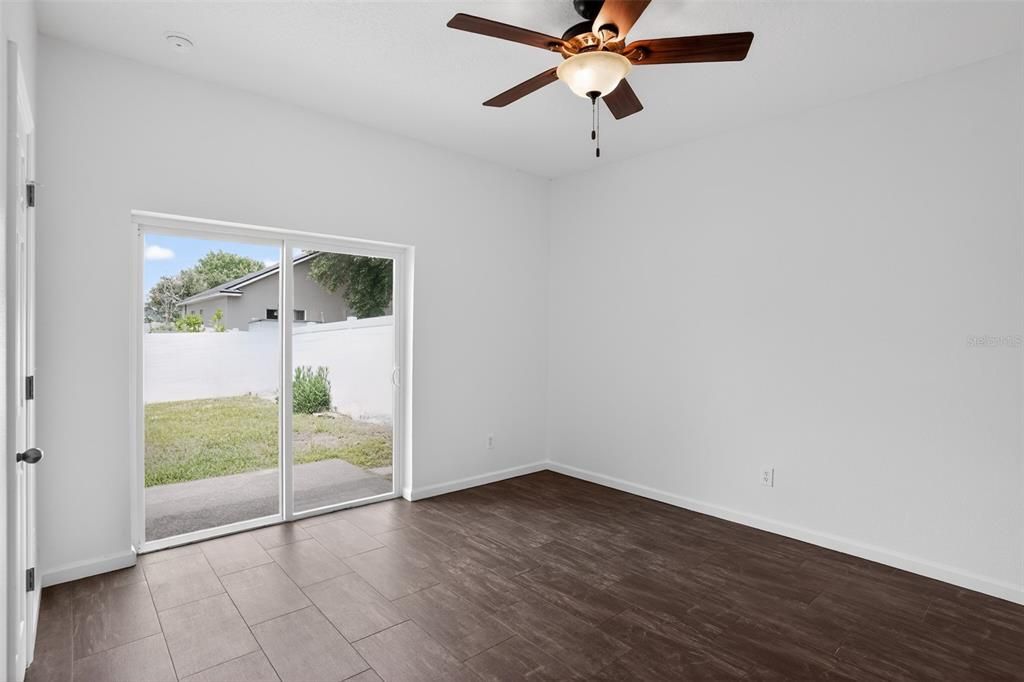 For Sale: $249,900 (3 beds, 2 baths, 1065 Square Feet)