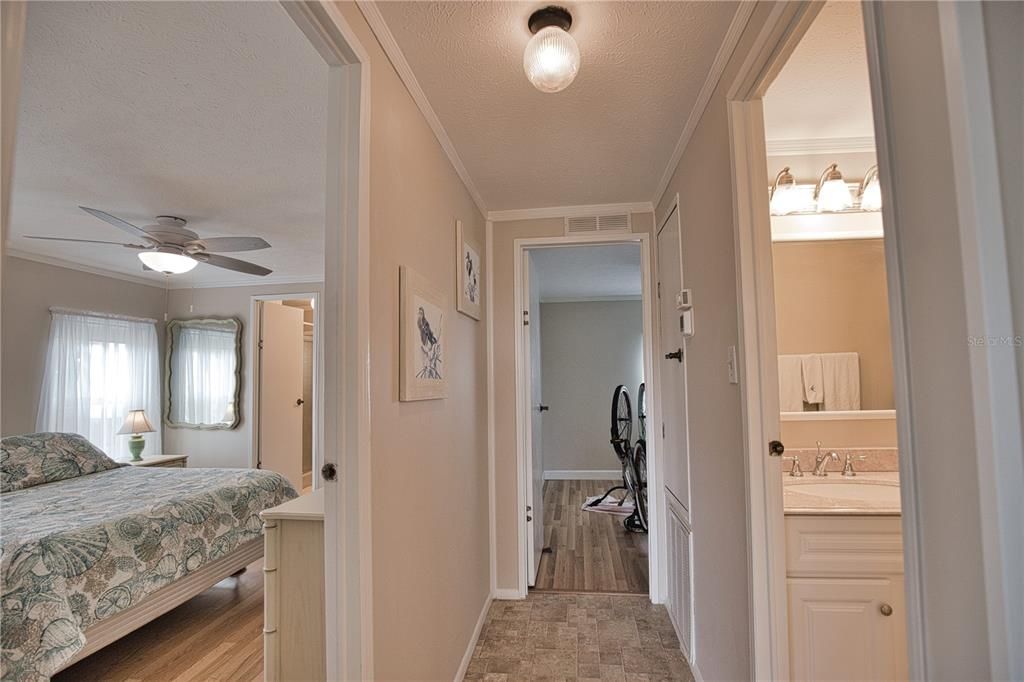 На продажу: $149,000 (2 спален, 2 ванн, 864 Квадратных фут)