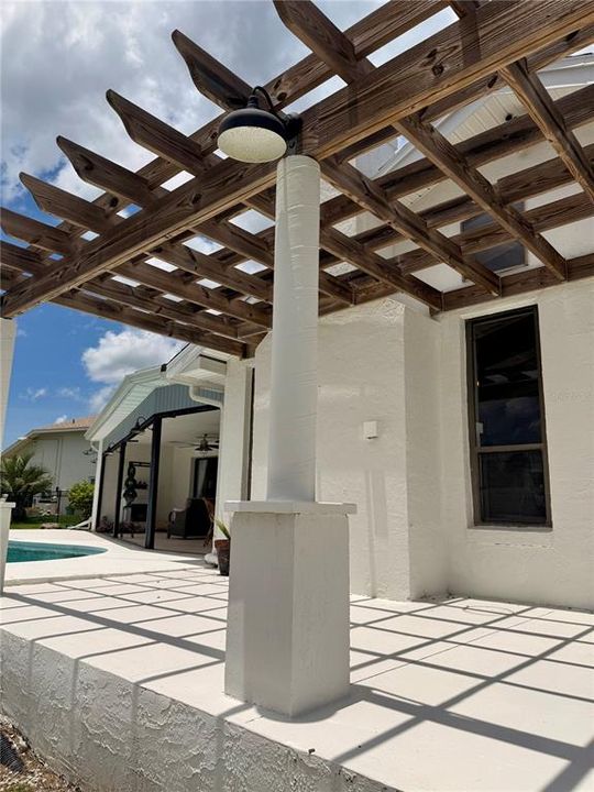 Activo con contrato: $760,000 (3 camas, 2 baños, 2654 Pies cuadrados)