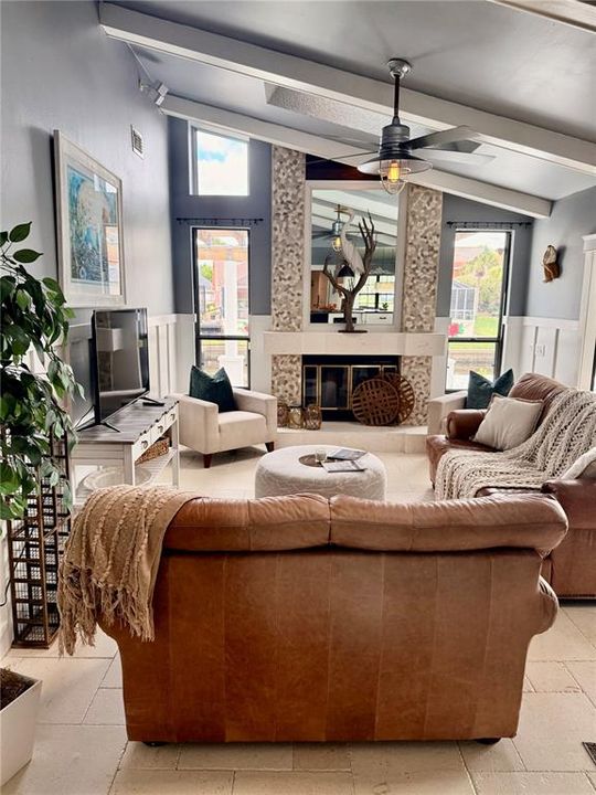 Activo con contrato: $760,000 (3 camas, 2 baños, 2654 Pies cuadrados)