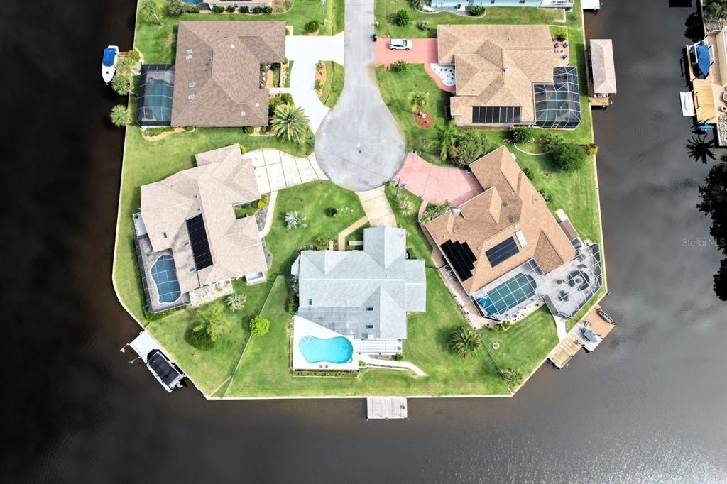 Activo con contrato: $760,000 (3 camas, 2 baños, 2654 Pies cuadrados)
